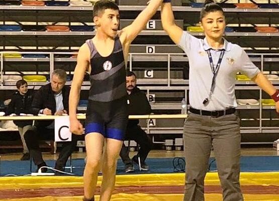 Ağrılı güreşçi milli takıma seçildi