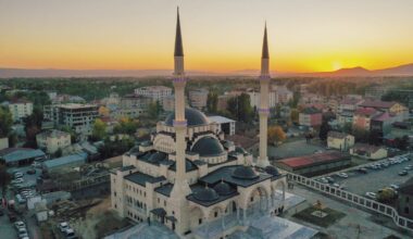 Patnos’ta Recep Tayyip Erdoğan Camii açıldı
