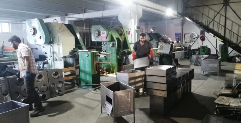 Ağrı KOBİ Merkezinde üretilen sobalar bölge illerine gönderiliyor