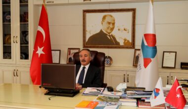 Rektör Karabulut Yükseköğretimde Dijital Dönüşüm Eğitim Projesi Sertifika Törenine Katıldı