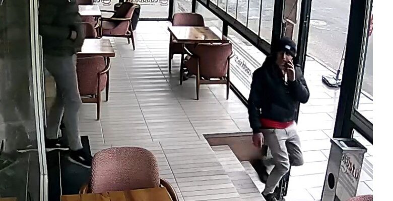 Ağrı’da kendisini asker ve polis olarak tanıtan dolandırıcı tutuklandı