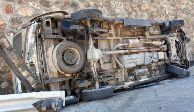 Ağrı ambulansı Gümüşhane’de kaza yaptı