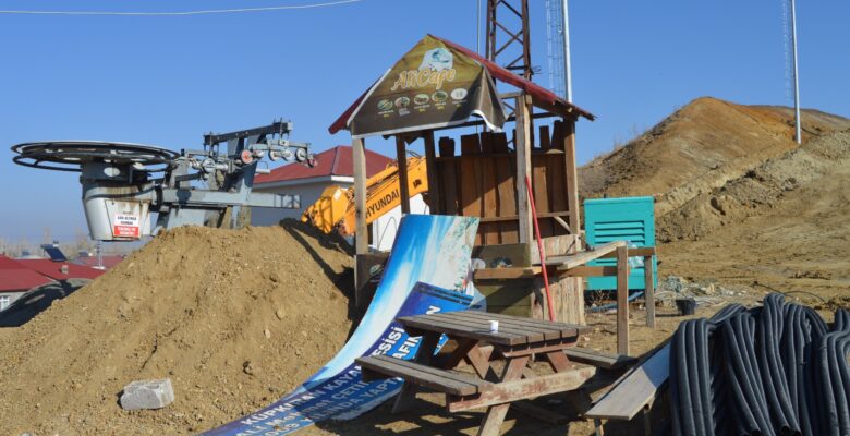 Küpkıran Kayak Merkezi sezona gece kayağıyla başlayacak