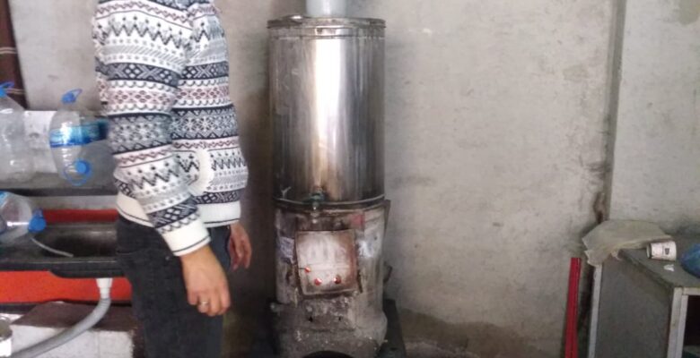 Kahveler kapatılınca vatandaş semaver çayına yöneldi