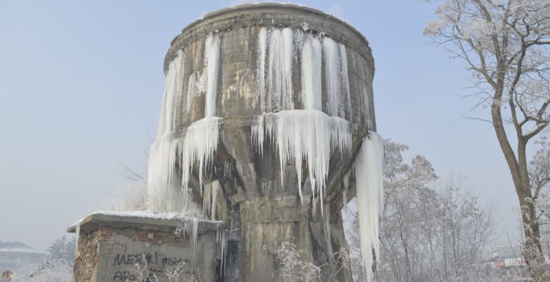 Soğuk hava Ağrı’da etkisini sürdürüyor