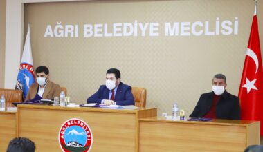 Ağrı Belediyesi’nde 2021’in ilk meclis toplantısı gerçekleştirildi