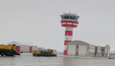 Ağrı Ahmed’i Hani Havalimanı’nda soğuk hava ve buzla mücadele sürüyor