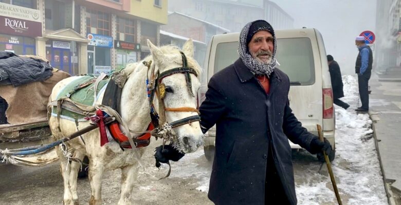 Ağrı’da soğuk hava ve sis etkili oluyor