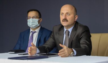 Vali Varol, kurum müdürleriyle Değerlendirme Toplantısı gerçekleştirdi