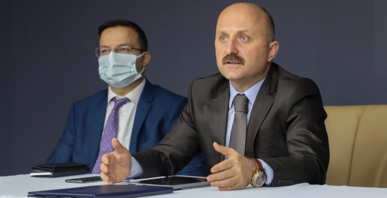 Vali Varol, kurum müdürleriyle Değerlendirme Toplantısı gerçekleştirdi