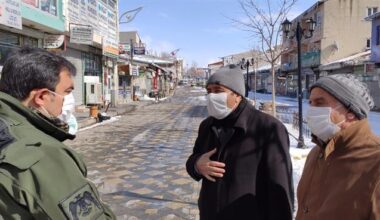 Esnafın borç defterini kayyum başkan kapadı