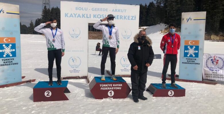 Ağrı Sporcu Eğitim Merkezi sporcularından 9 madalyalık zafer