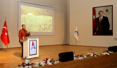 AİÇÜ’de ‘Mehmet Akif ve Milli Ses’ konferansı gerçekleştirildi