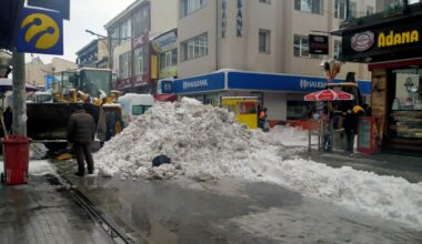 Ağrı’da kar yağışı etkili oluyor