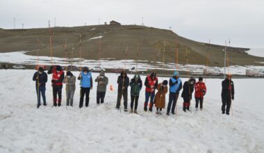 AFAD Ağrı’da STK gönüllülerine afet eğitimi verdi, çığ tatbikatı yaptı