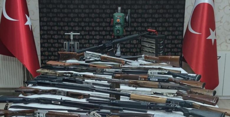 Ağrı’da silah kaçakçılarına operasyon; 16 gözaltı