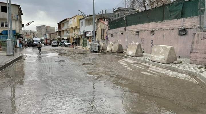 Diyadin’de yıllardır trafiğe kapalı olan yol yeniden açıldı