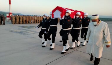 Ağrı şehidi memleketine uğurlandı