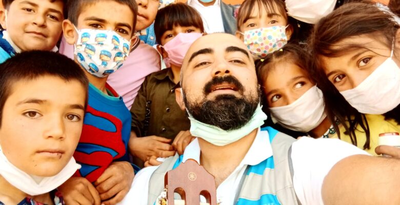 Ağrı-İran sınırında çocukların hayallerini gerçekleştirdiler