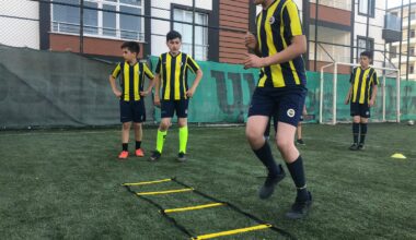 Ağrı Fenerbahçe Futbol Okulu Antrenmanlara Başladı