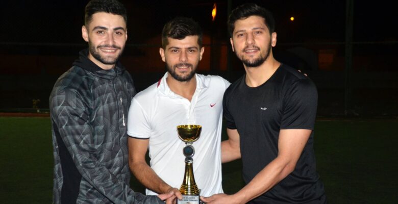 Ağrı’da düzenlenen Ayak Tenisi Turnuvası’nda şampiyon belli oldu