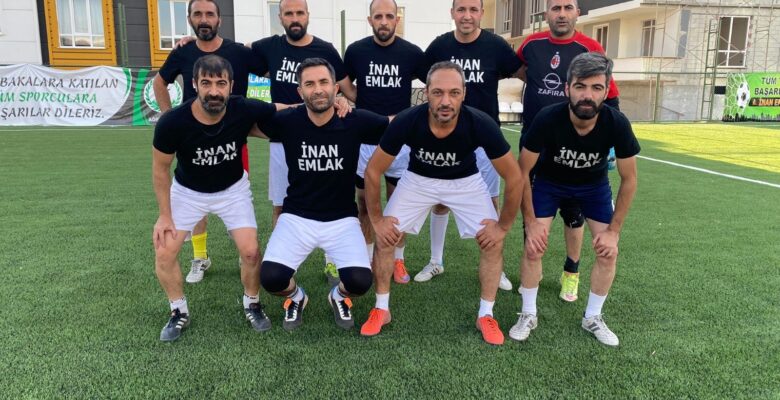 Kurumlar arası futbol turnuvasında Esnaf Sanatkarlar Odası takımı finale yükseldi