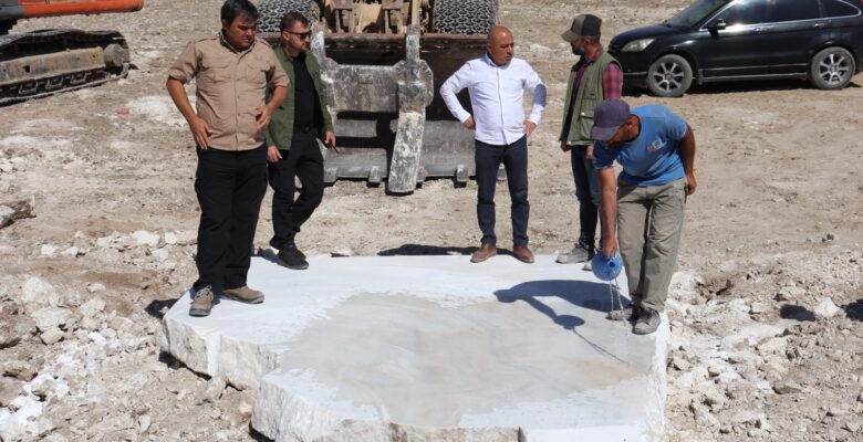 Diyadin onyx mermeri, hediyelik eşyalara dönüştürülüp ekonomiye kazandırılacak