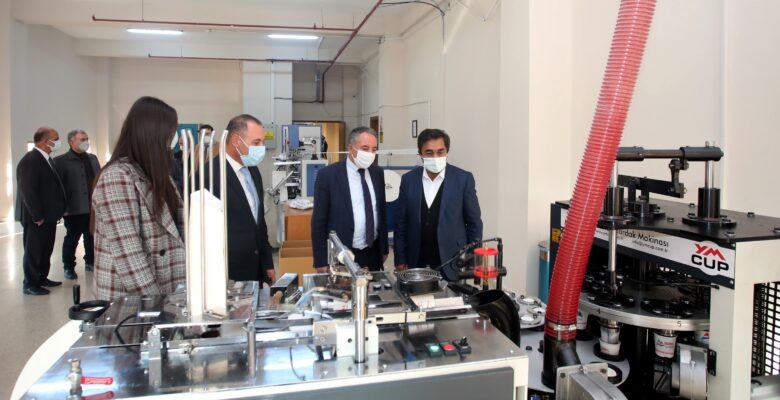 DAP İdaresi Başkanı Prof. Dr. Demirdöğen AİÇÜ’yü gezdi