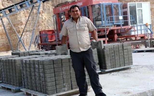 Diyadin’de kilitli parke taşı üretimi başladı