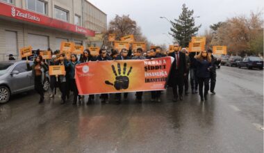 Ağrı’da Kadına Yönelik Şiddete Karşı Farkındalık yürüyüşü düzenlendi