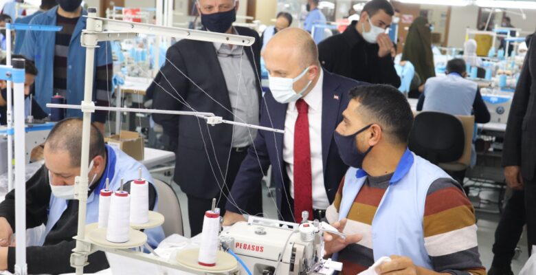 Ağrı’da kurulan Tekstilkent, vatandaşların umudu oldu