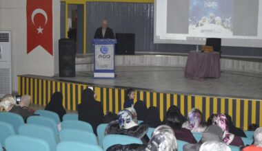 Ağrı AGD ‘Şehitler Gecesi ve Erbakan’ı Anma Programı’ Düzenledi