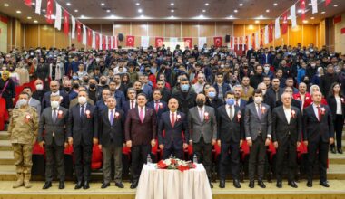 Ağrı, Milli Şairi andı