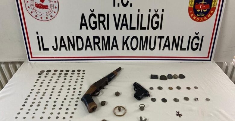 Ağrı’da 164 parça tarihi eser ele geçirildi