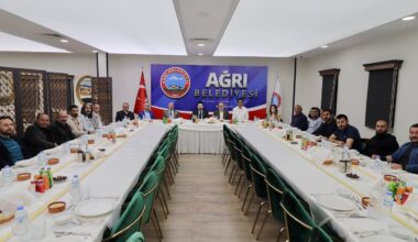 Belediye Başkanı Sayan, basın mensupları ile bir araya geldi