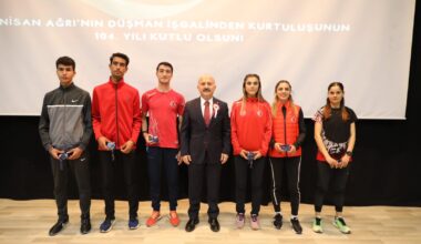 Ağrı’nın Düşman İşgalinden Kurtuluşu’nun 104’üncü Yıl Dönümü Kutlandı