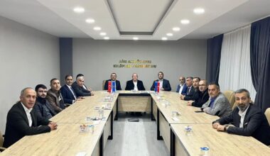 Özyolcu; ‘Ağrı’nın Sorunlarını Birlikte Çözeceğiz’