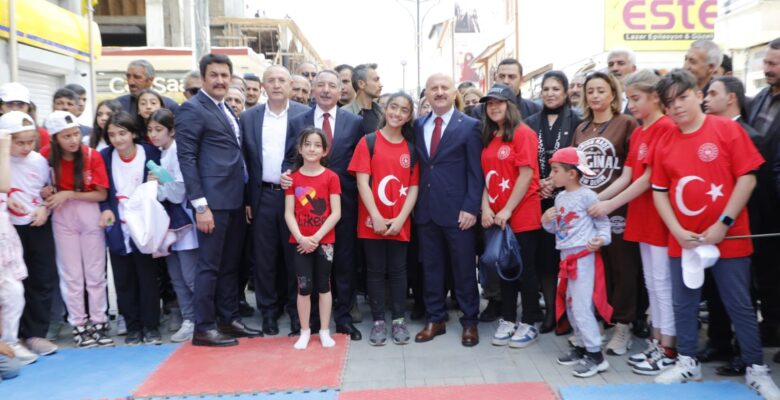 19 Mayıs coşku ile kutlandı
