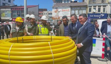 Patnos’ta doğalgaz için kazı çalışmaları başladı