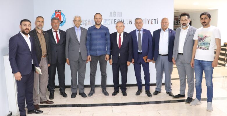 CHP Milletvekillerinden Ağrı Çalışan Gazeteciler Cemiyeti’ne ziyaret