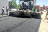 Ağrı Belediyesi asfalt serim çalışmalarını sürdürüyor