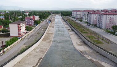 Taşlıçay Deresi çevresinde çalışmalar devam ediyor