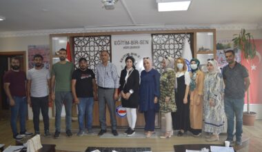USTA ÖĞRETİCİ VE SANATKARLAR DERNEKLEŞİP EĞİTİM-BİR-SEN’E ÜYE OLDULAR