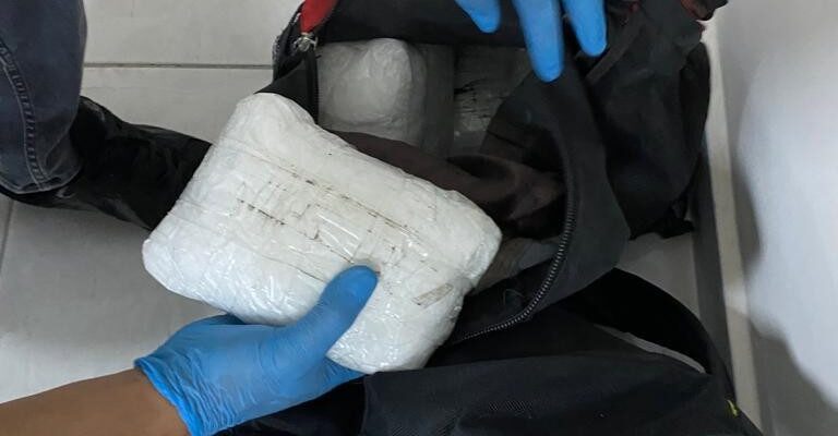 Ağrı’da 14 kilo 242 gram toz metamfetamin ele geçirildi