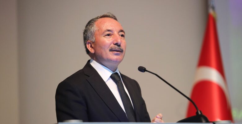 AİÇÜ’de “Çocuklar Sonuçlardan Önemlidir” paneli gerçekleştirildi