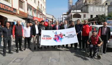 Ağrı’da “Amatör Spor Haftası” Kortej Yürüyüşü ile Başladı