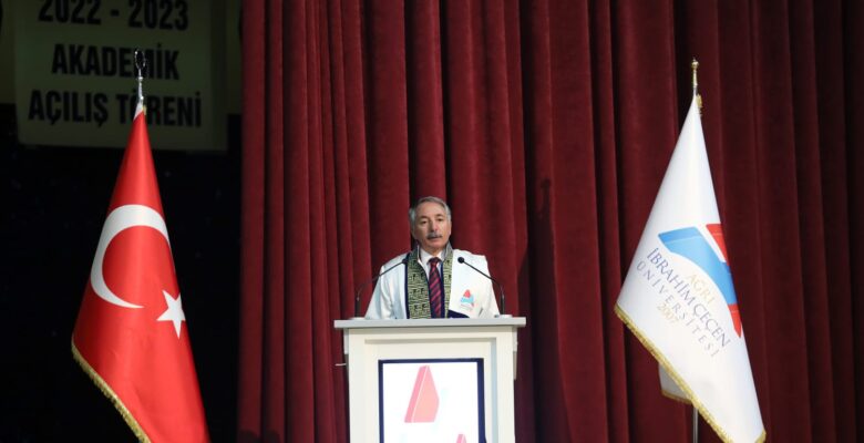 AİÇÜ’de 2022-2023 Yılı Akademik Açılış Töreni Yapıldı