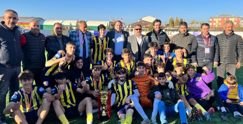 BC Group U-18 Ligi Şampiyonu Ağrı 1970 Spor oldu