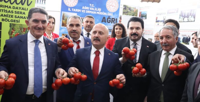 Ağrı’nın tescilli Geven Balı ve Diyadin Domatesi damaklarda iz bıraktı