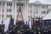 Doğubayazıt’ta Ömer Çoktin Fen Lisesi açıldı